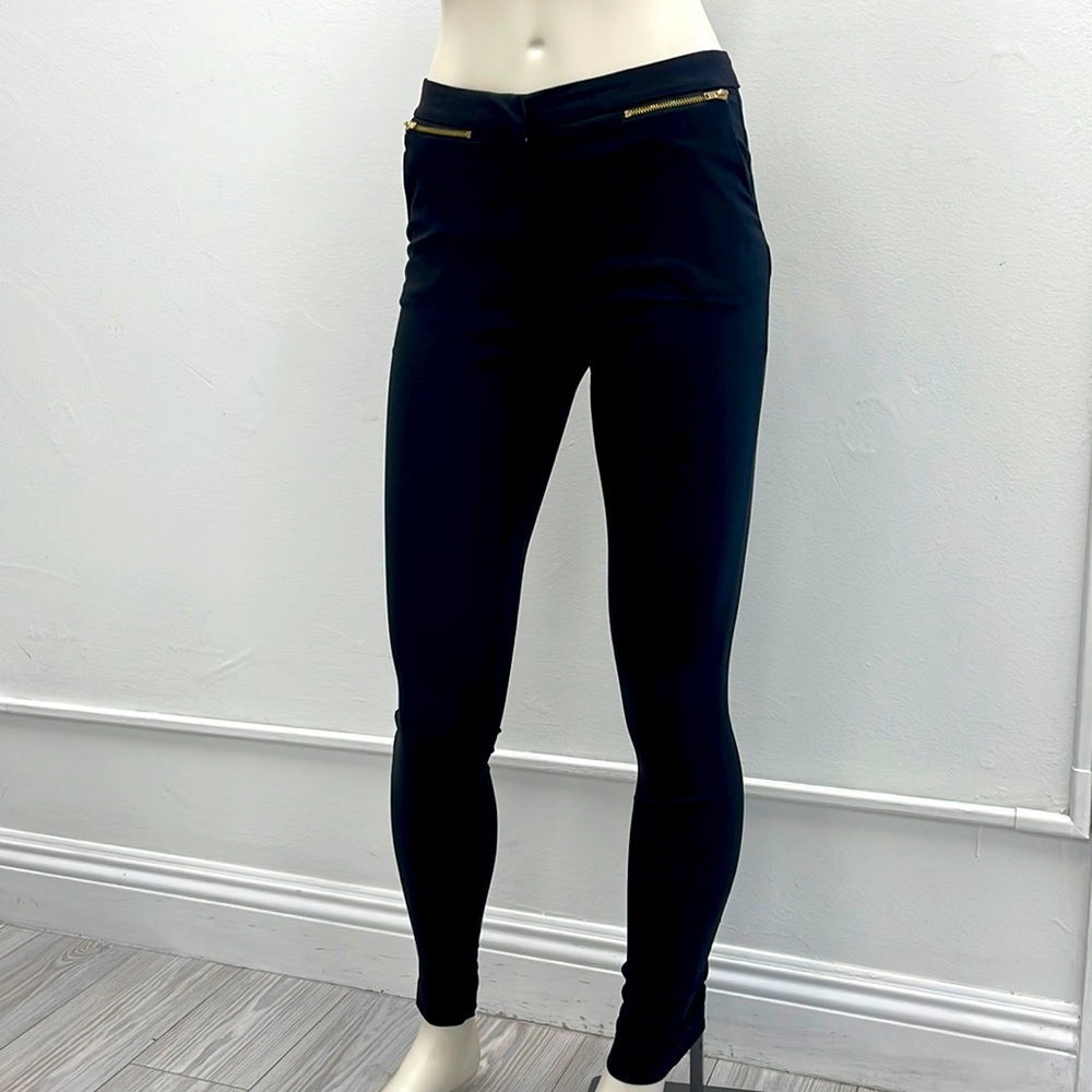 New Look • Black Skinny Pants with Side Pockets & Gold Zipper Detail